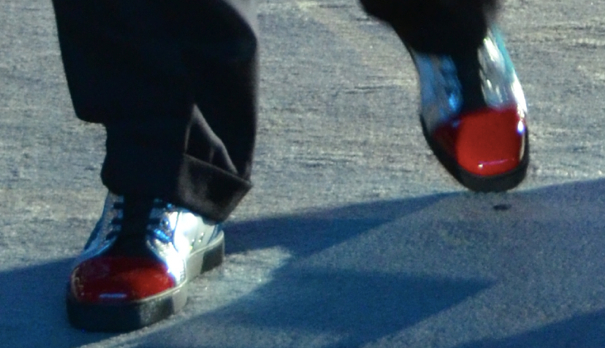 Close Up of front Benioff Cloud Shoes DF13